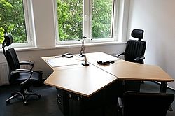 Bringen Sie Ihre eigenen Möbel mit oder mieten Ihr Büro inklusive Büroausstattung. 
